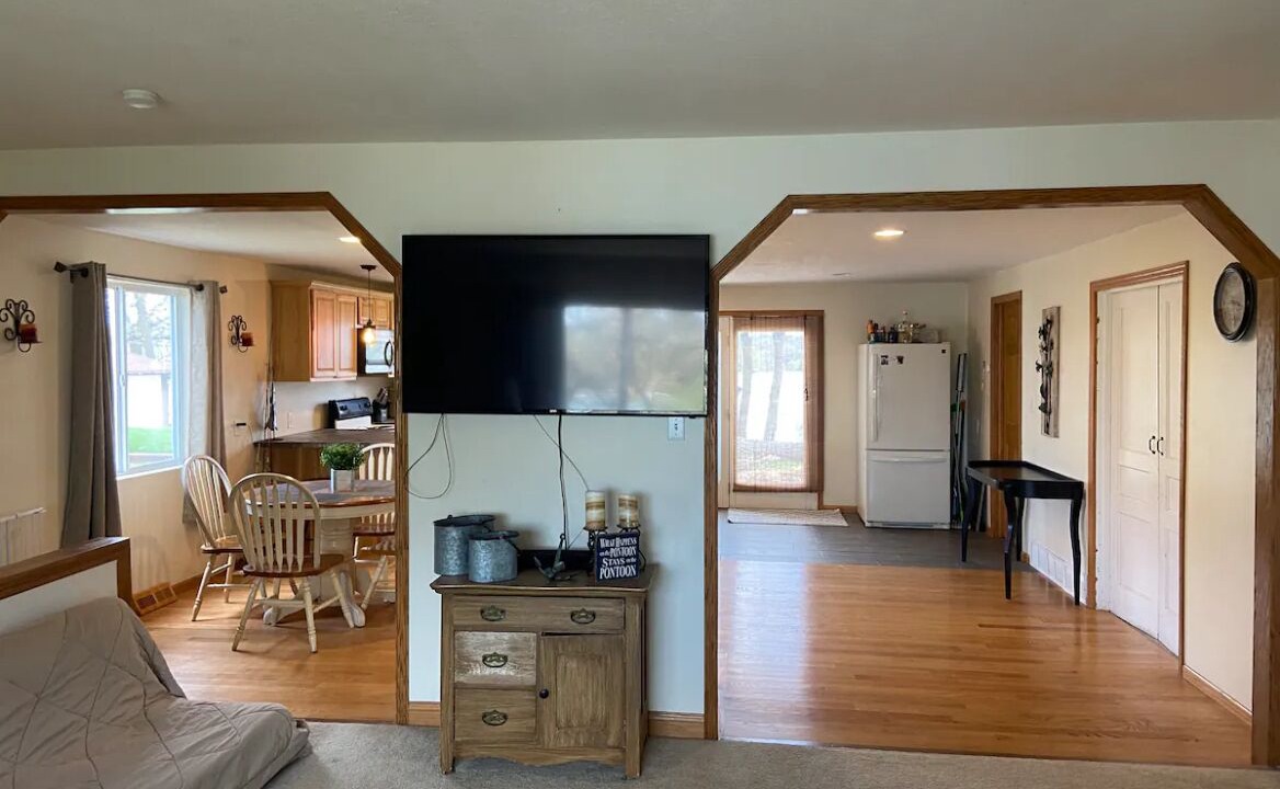 Photo of Livingroom in Big Lake