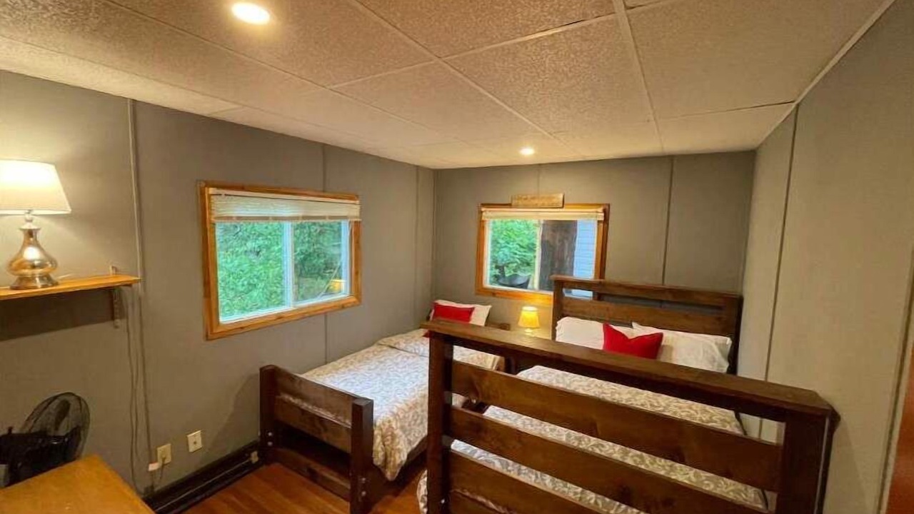 Photo of Bedroom in Byng Inlet