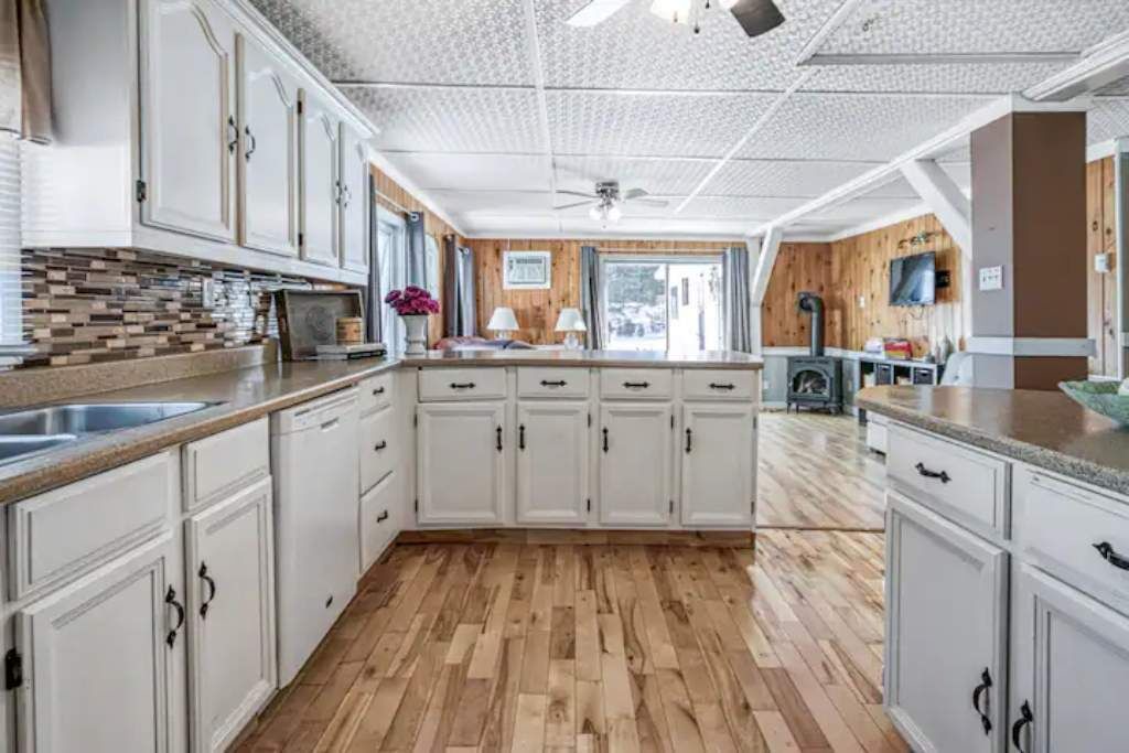 Photo of Kitchen in Byng Inlet