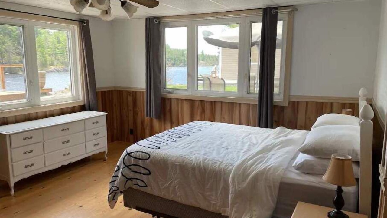 Photo of Bedroom in Byng Inlet