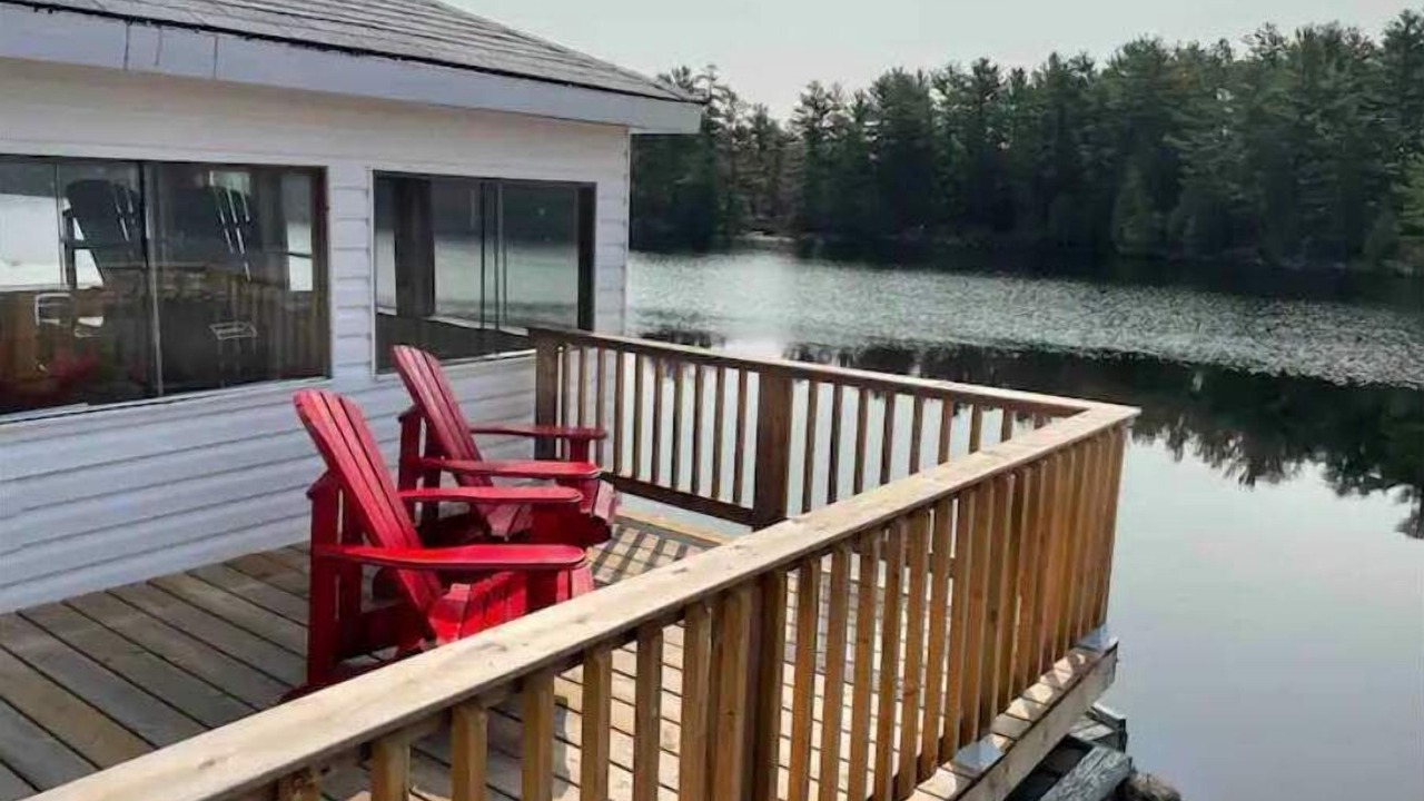 Photo of Patio Balcony in Byng Inlet