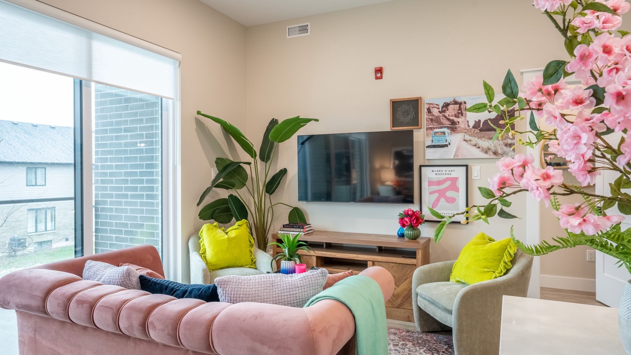 Photo of Livingroom in Chatham-Kent