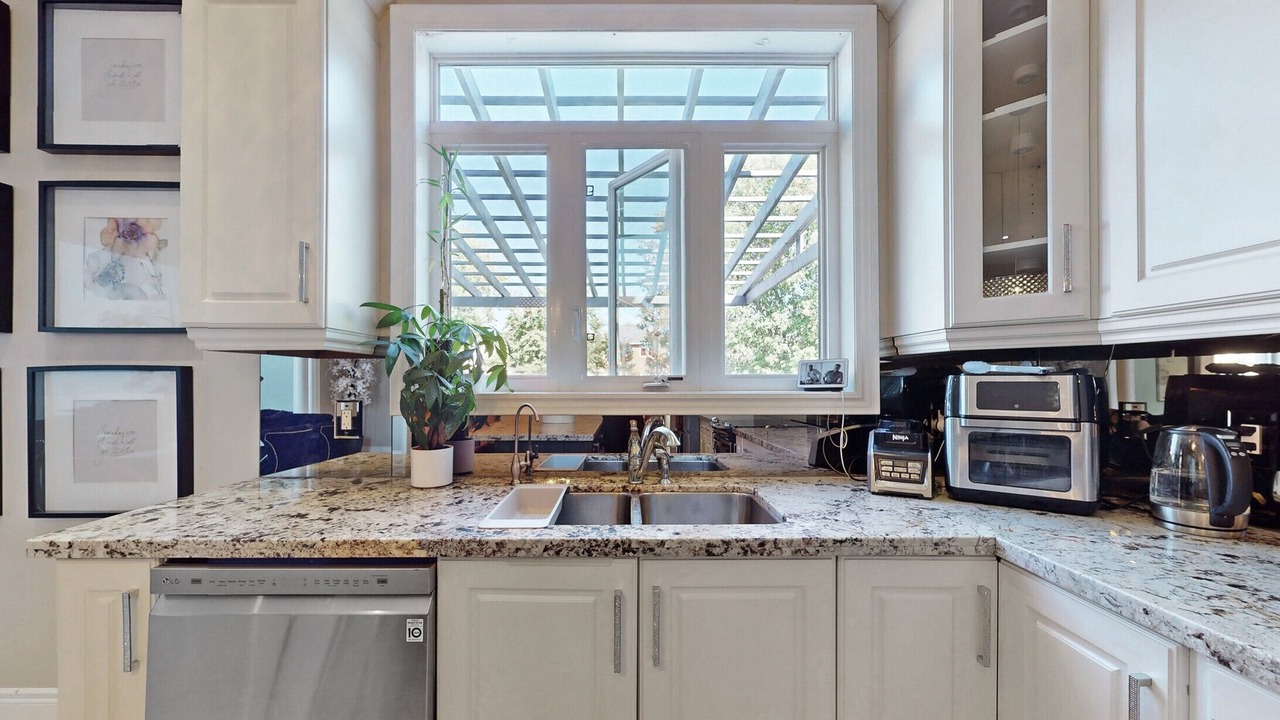 Photo of Kitchen in Pickering