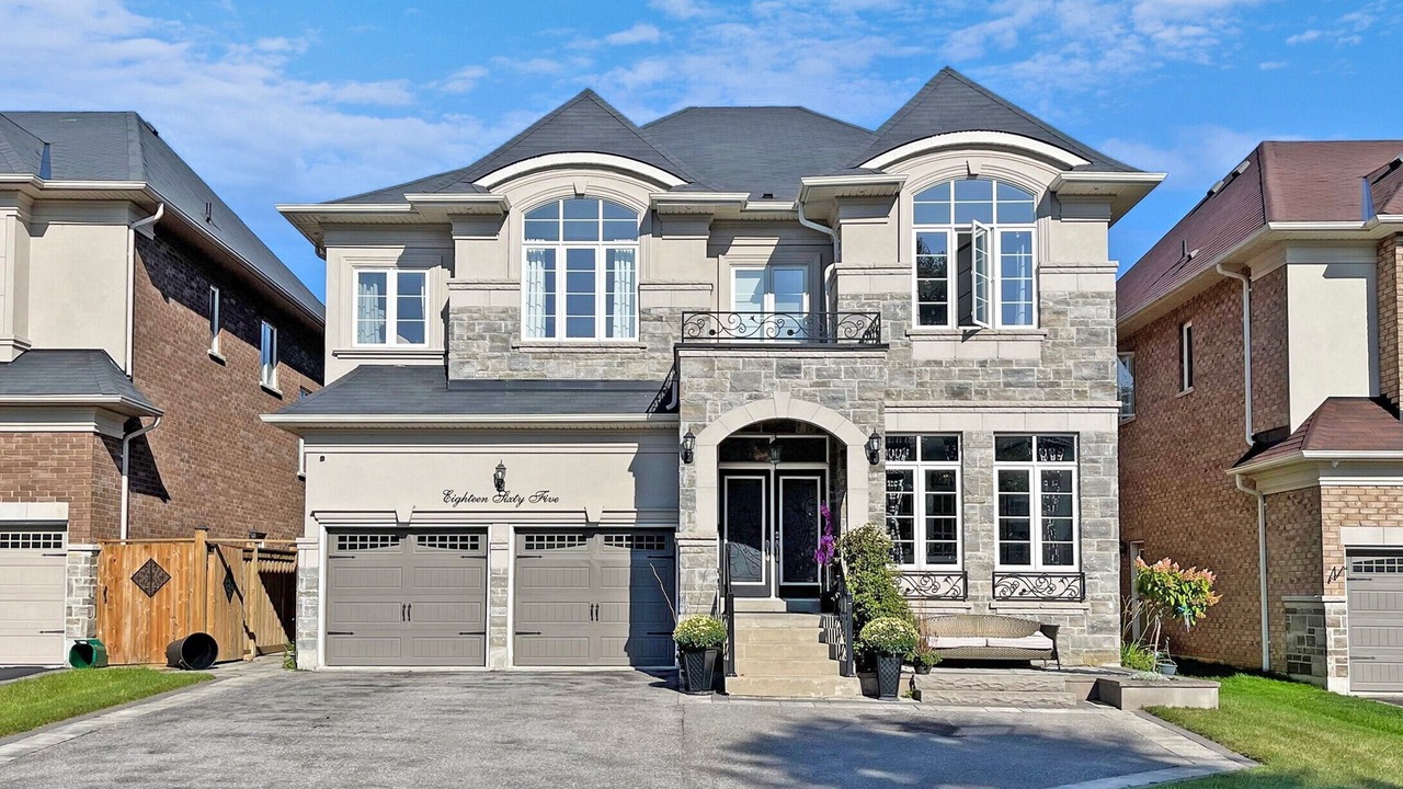 Photo of Outdoor in Pickering