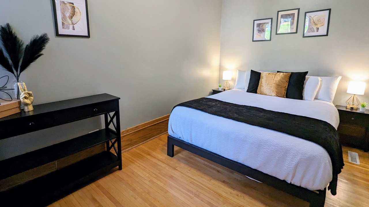 Photo of Bedroom in Downtown - Waterfront