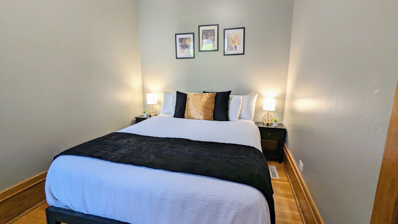 Photo of Bedroom in Downtown - Waterfront