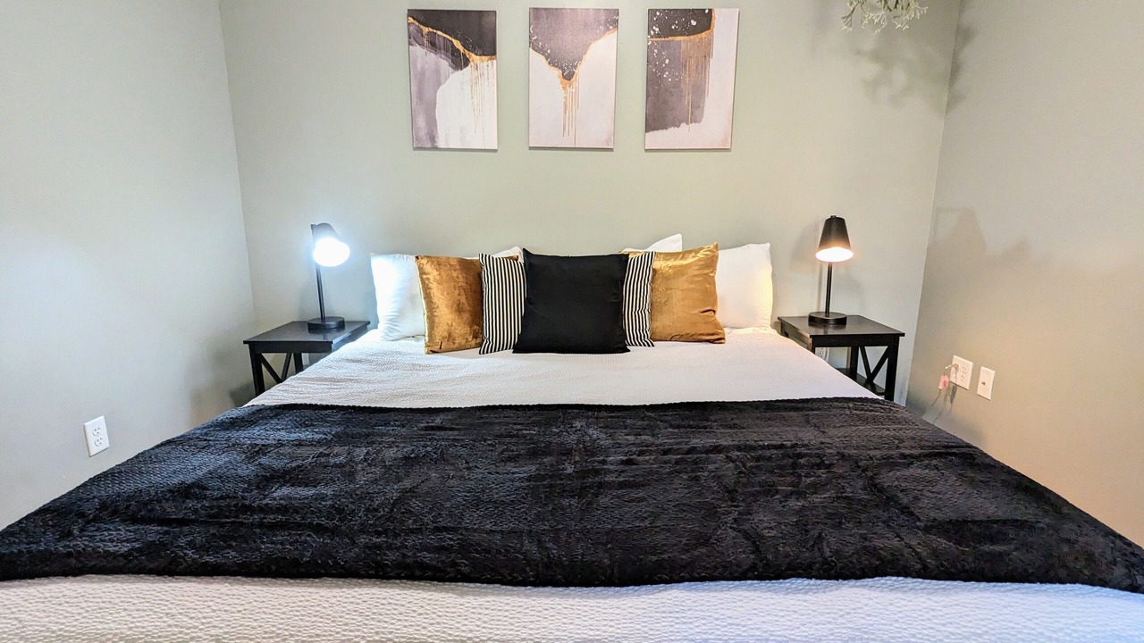 Photo of Bedroom in Downtown - Waterfront