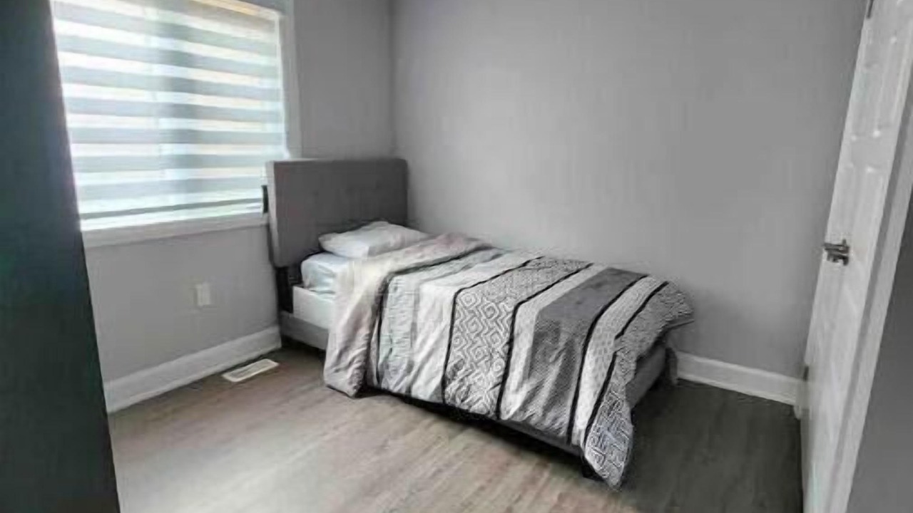 Photo of Bedroom in Oakville