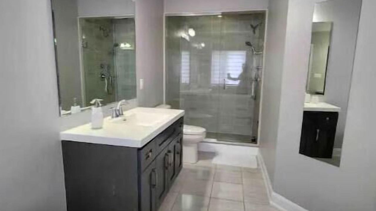 Photo of Bathroom in Oakville