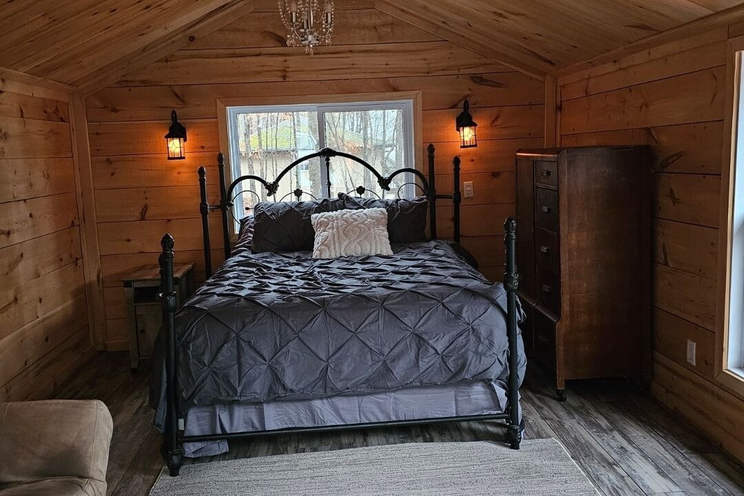 Photo of Bedroom in Tay Valley