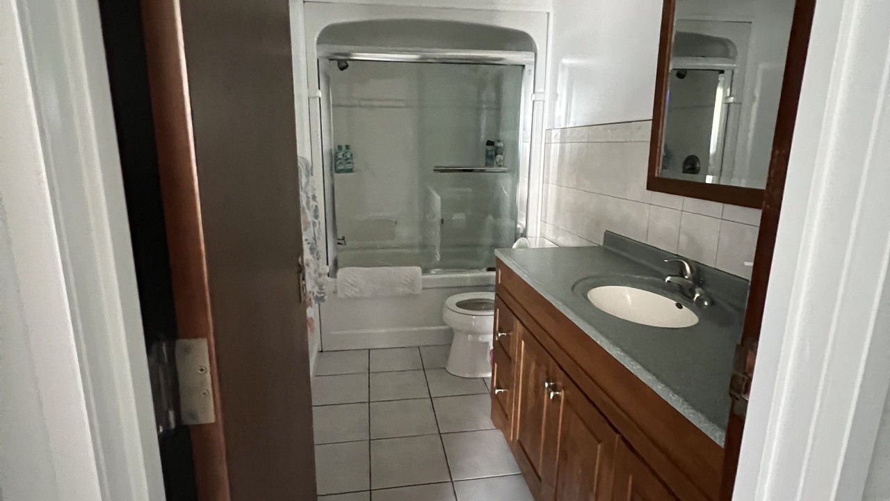 Photo of Bathroom in Shuniah