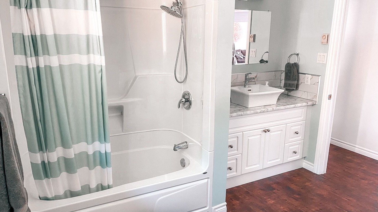 Photo of Bathroom in Espanola