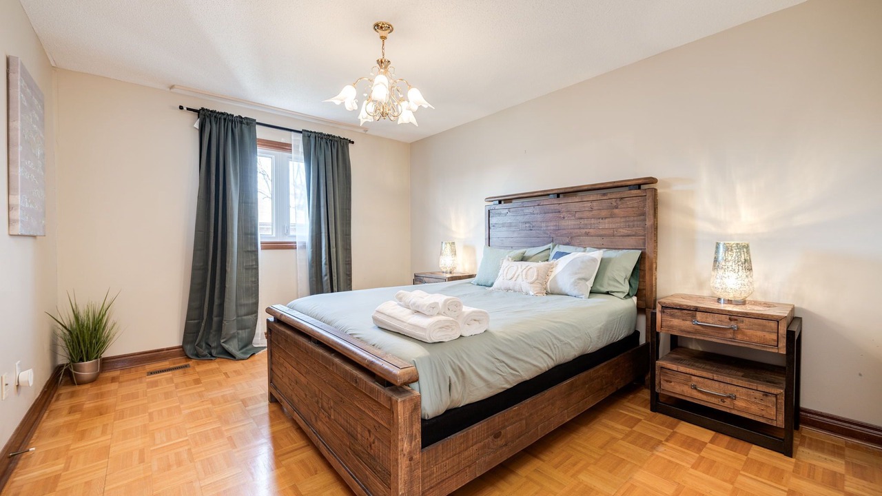 Photo of Bedroom in Lakeview