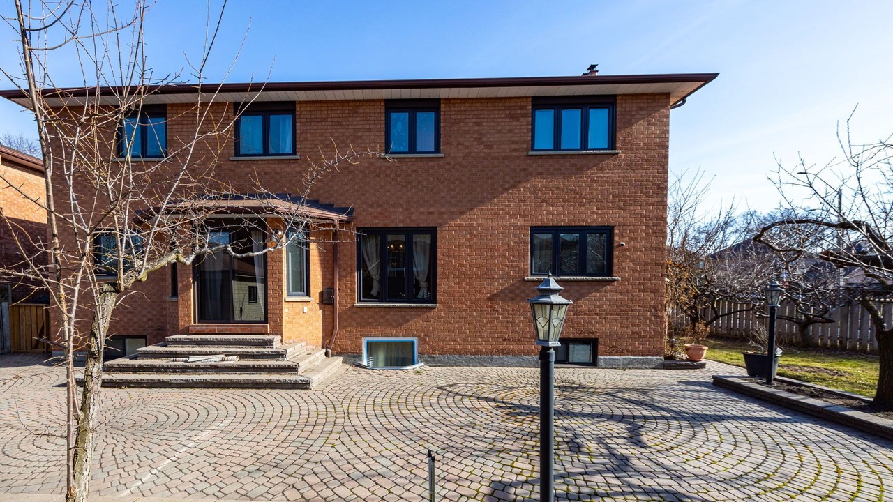Photo of Outdoor in Lakeview