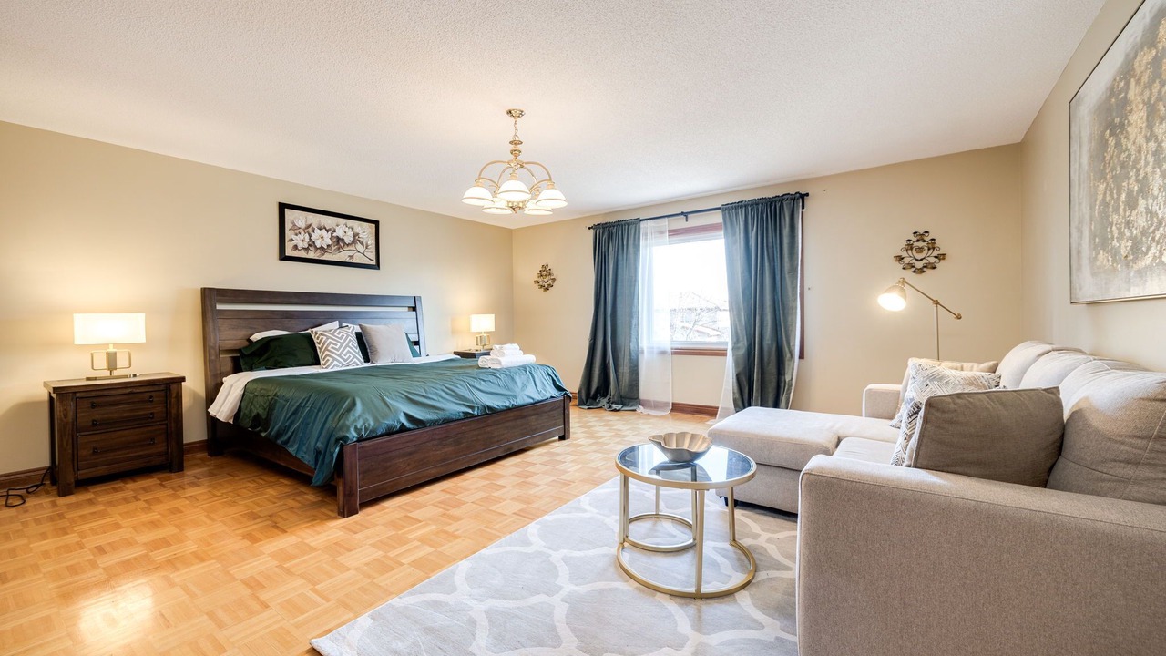 Photo of Bedroom in Lakeview