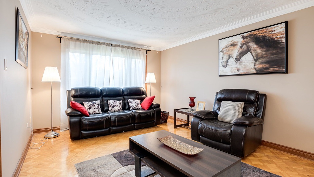 Photo of Livingroom in Lakeview