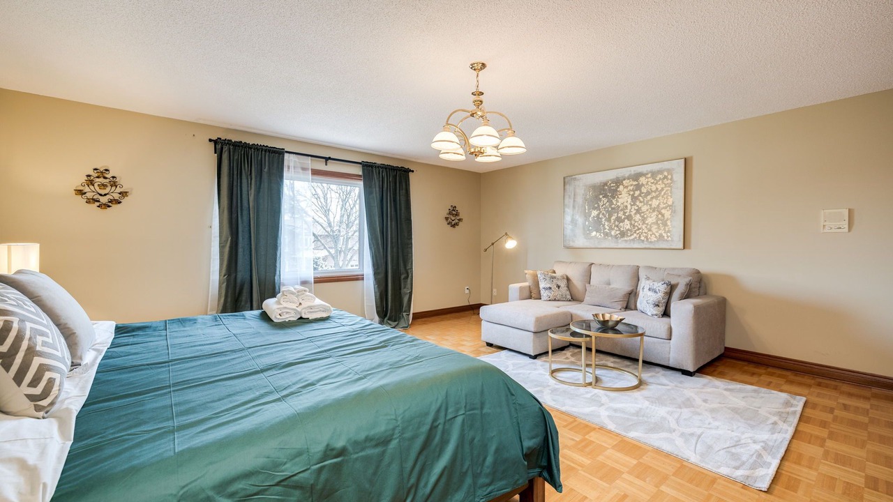 Photo of Bedroom in Lakeview