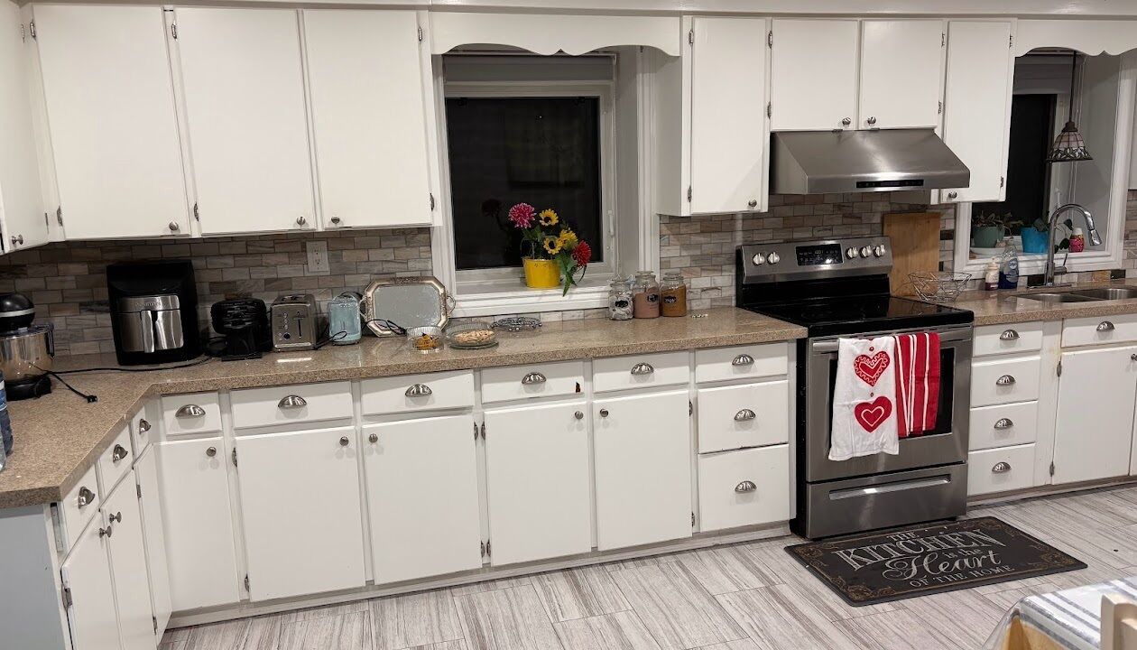 Photo of Kitchen in Mono