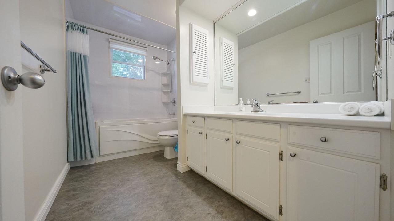 Photo of Bathroom in Orillia