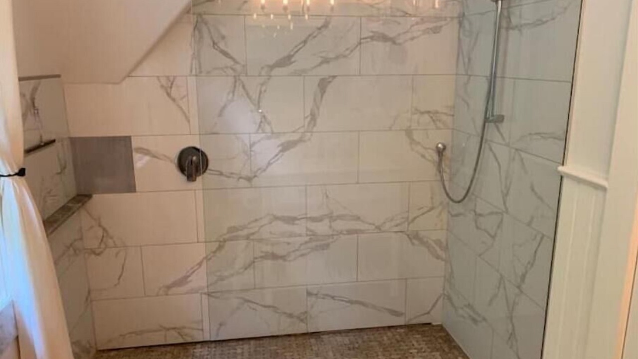 Photo of Bathroom in Frontenac