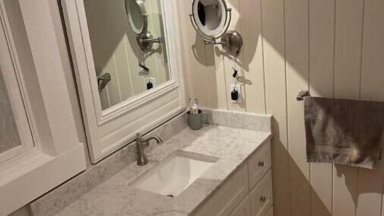 Photo of Bathroom in Frontenac