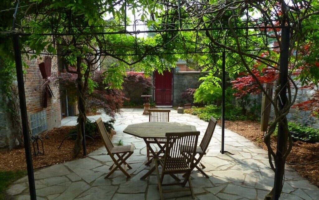 Photo of Outdoor in Kingston