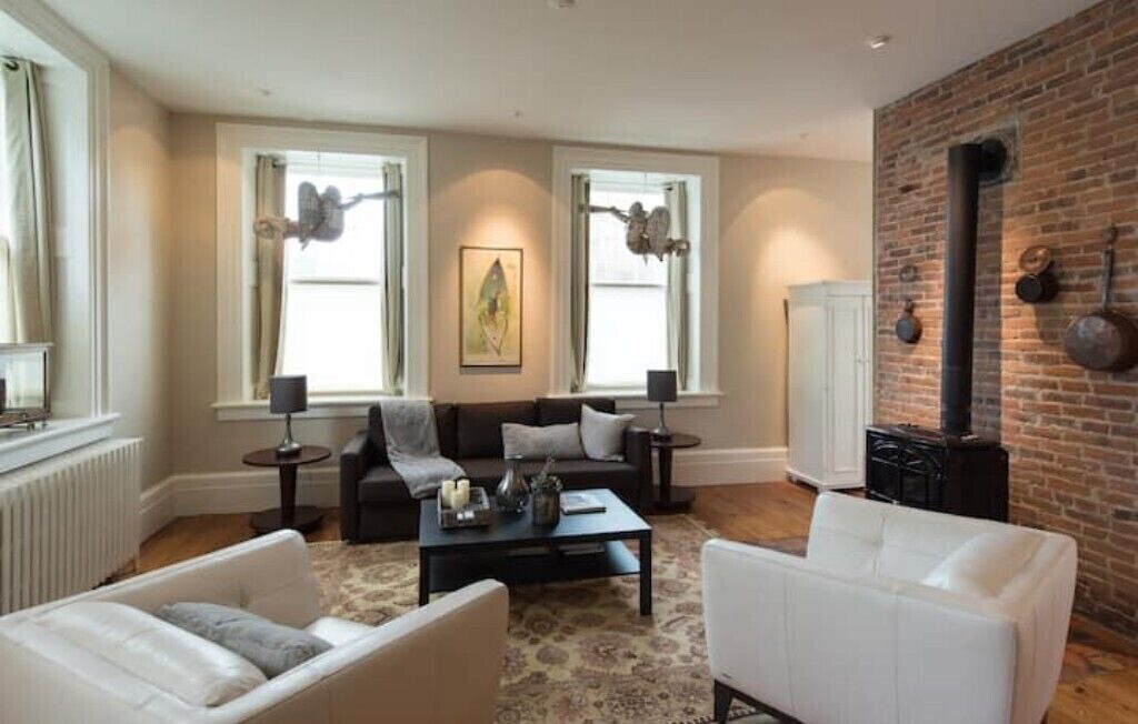Photo of Livingroom in Kingston