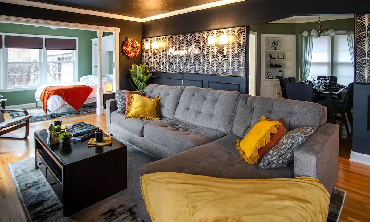 Photo of Livingroom in Maplewood
