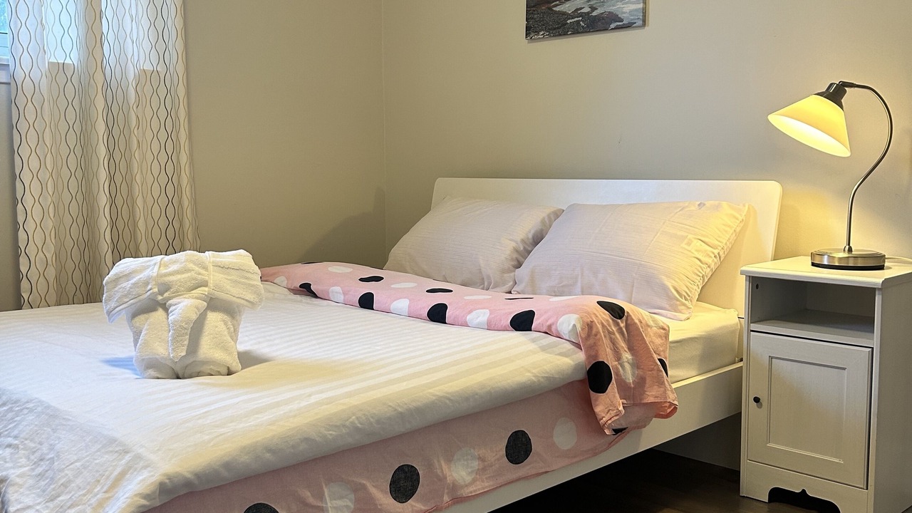 Photo of Bedroom in The Peanut