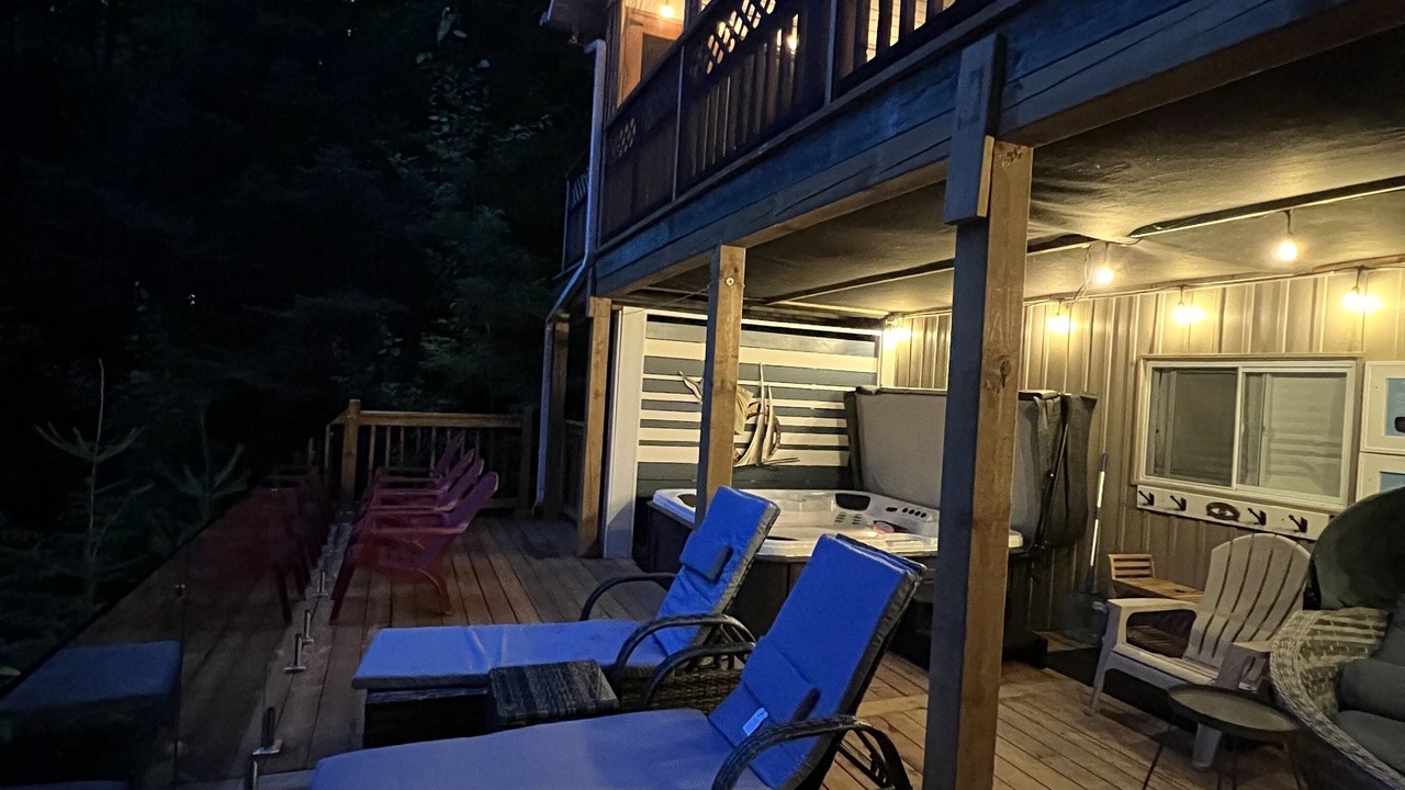 Photo of Patio Balcony in Gooderham