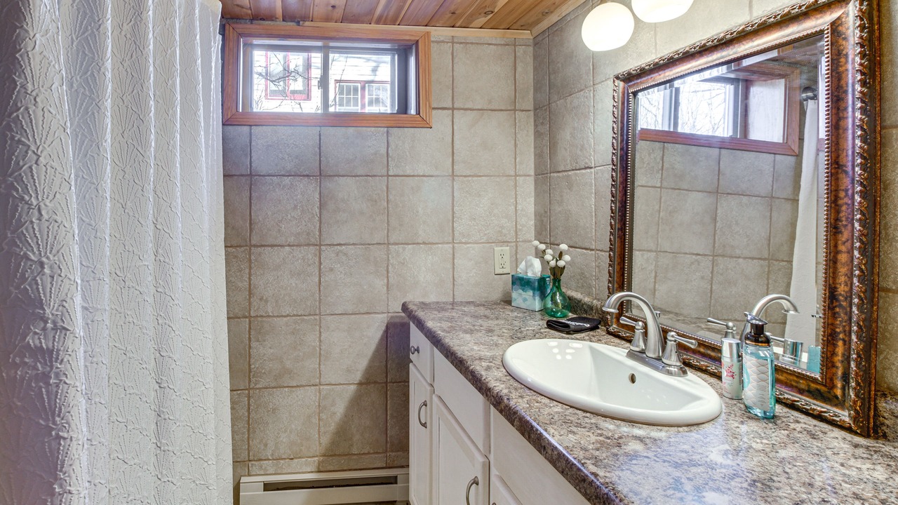 Photo of Bathroom in Detroit Lakes
