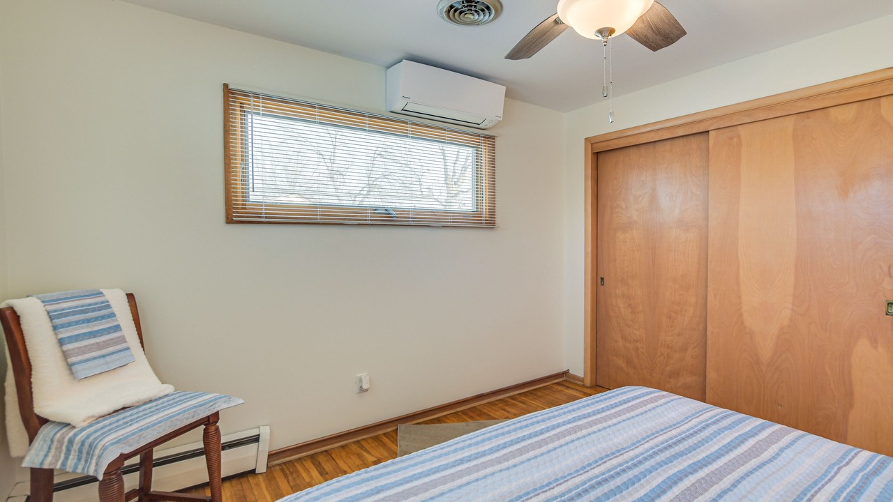 Photo of Bedroom in Glenwood