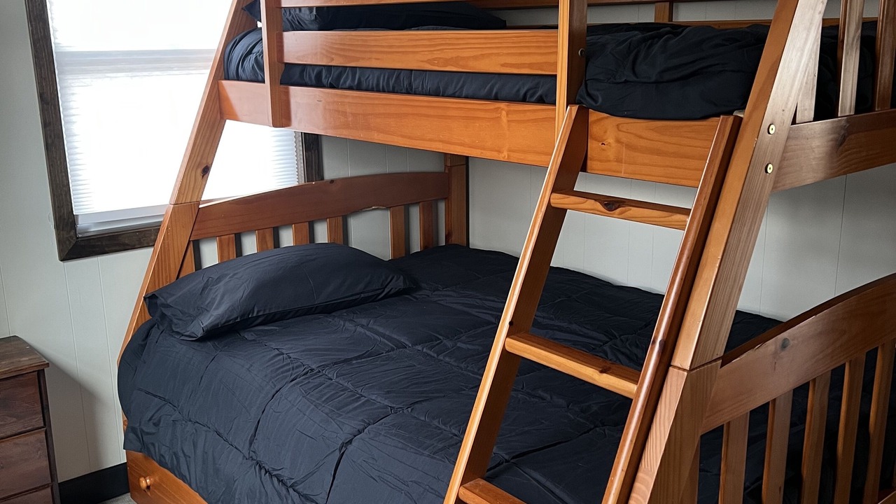 Photo of Bedroom in Clear Lake