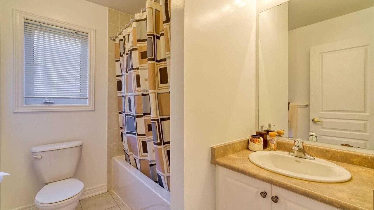 Photo of Bathroom in Churchill Meadows