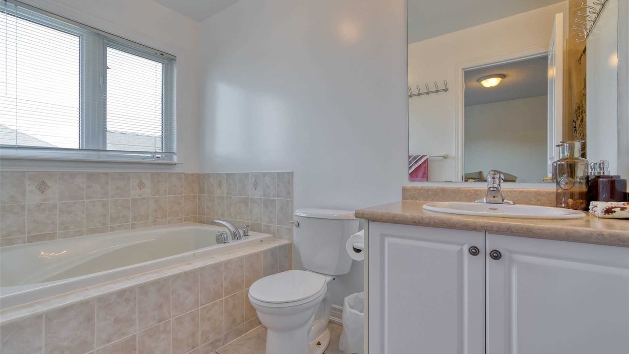 Photo of Bathroom in Churchill Meadows