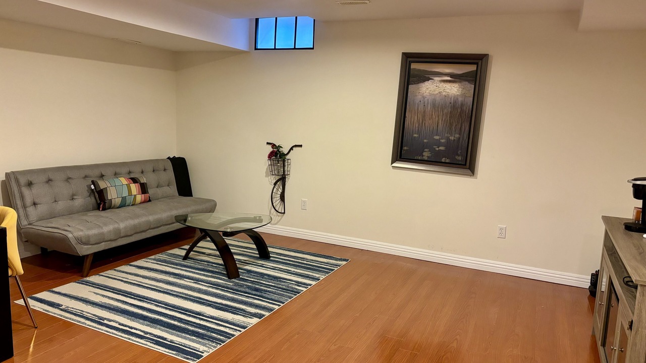 Photo of Livingroom in Churchill Meadows