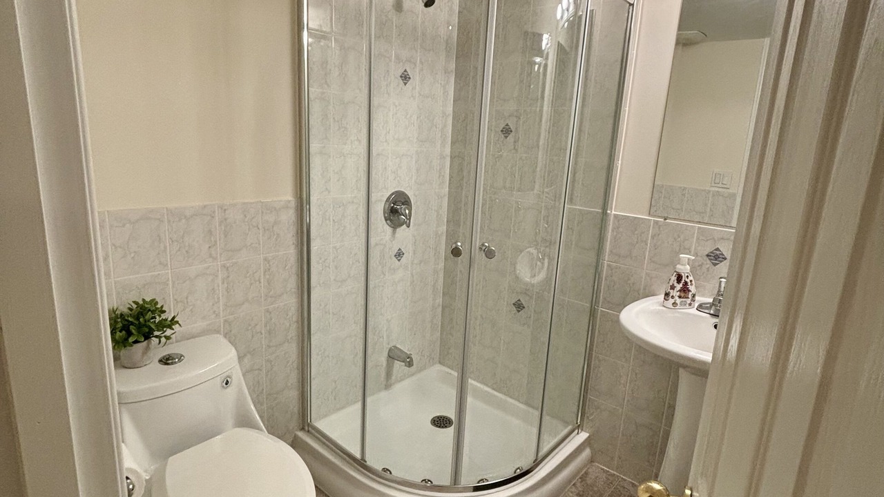 Photo of Bathroom in Churchill Meadows
