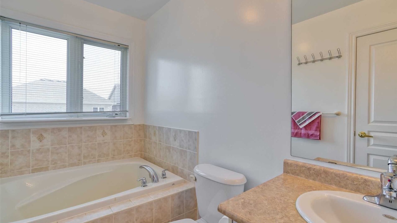 Photo of Bathroom in Churchill Meadows