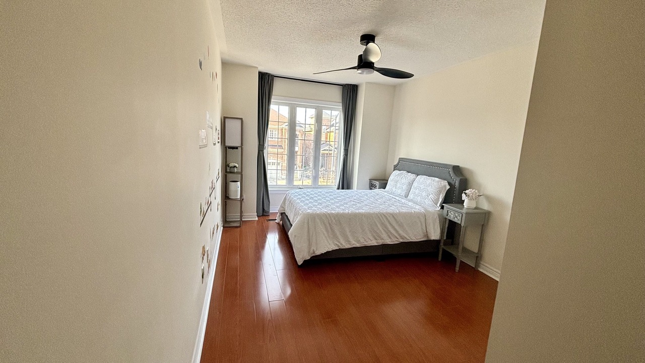 Photo of Bedroom in Churchill Meadows