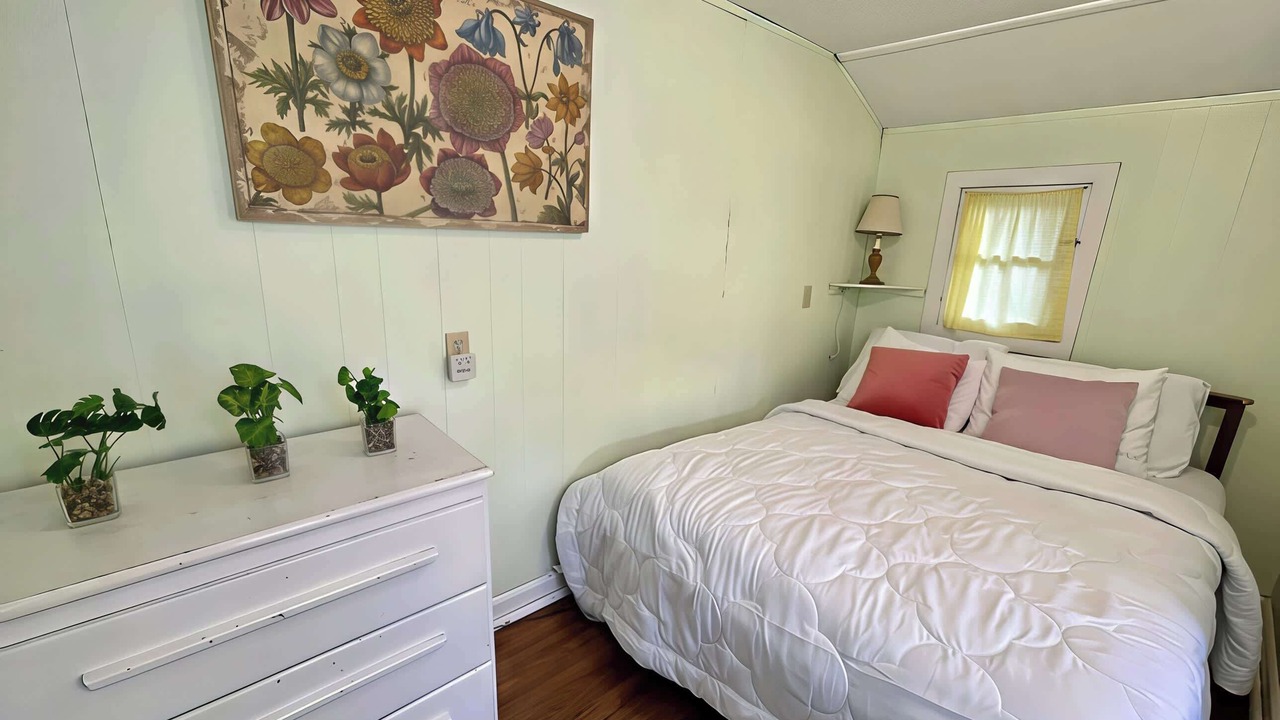 Photo of Bedroom in Bobcaygeon