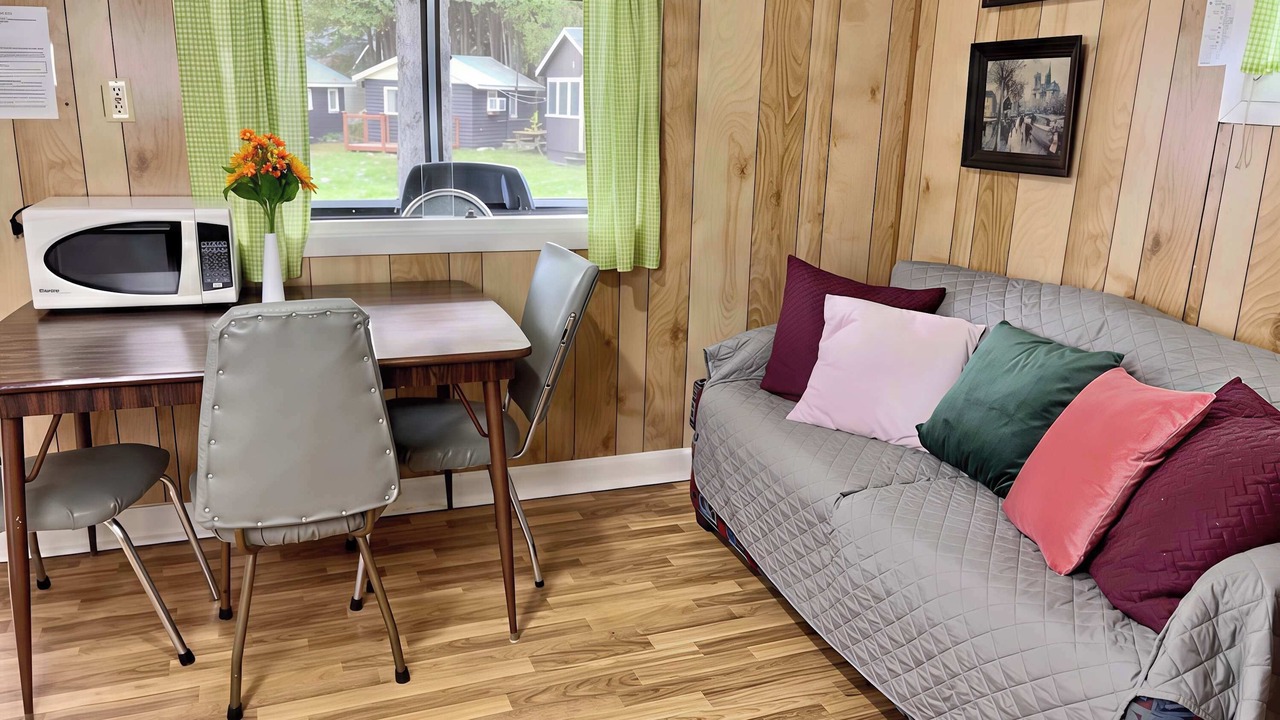 Photo of Livingroom in Bobcaygeon