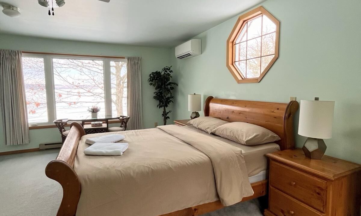 Photo of Bedroom in Hamilton Township