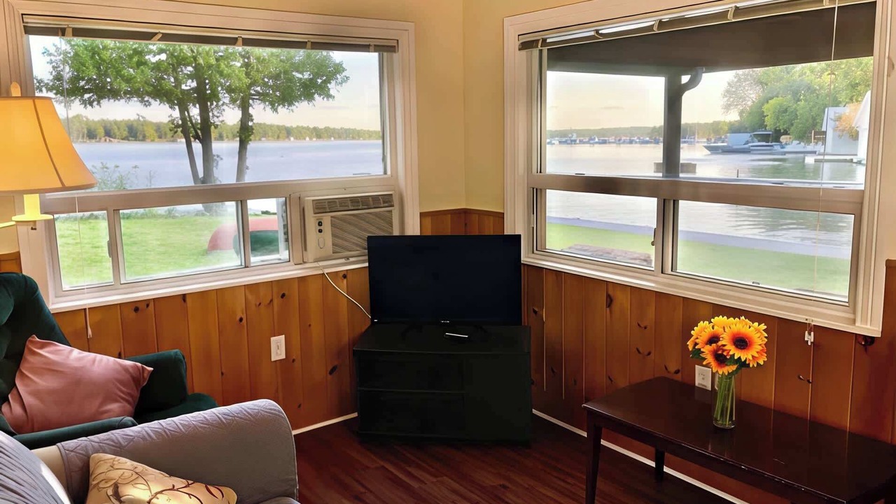 Photo of Livingroom in Bobcaygeon