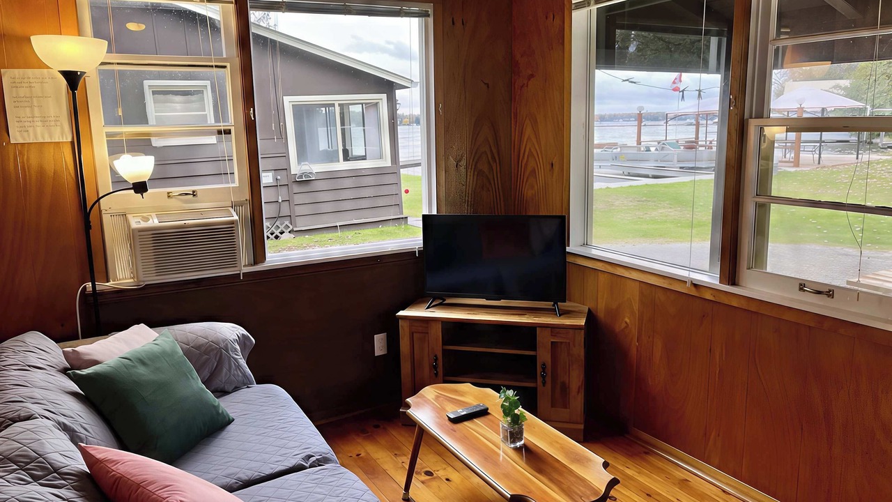 Photo of Livingroom in Bobcaygeon