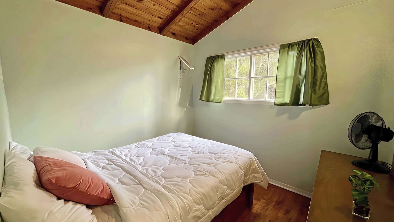Photo of Bedroom in Bobcaygeon