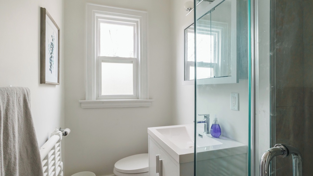 Photo of Bathroom in The Beach Triangle