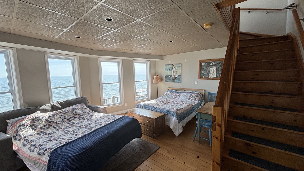 Photo of Bedroom in Normandale