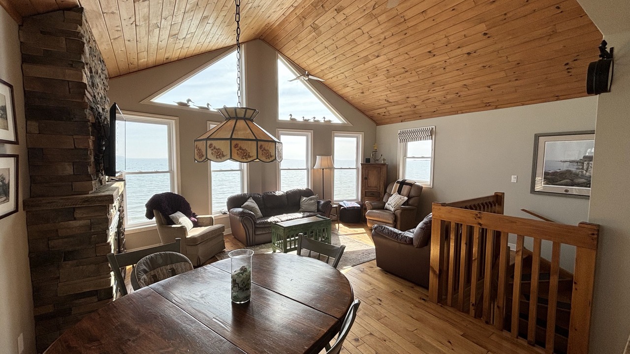 Photo of Livingroom in Normandale