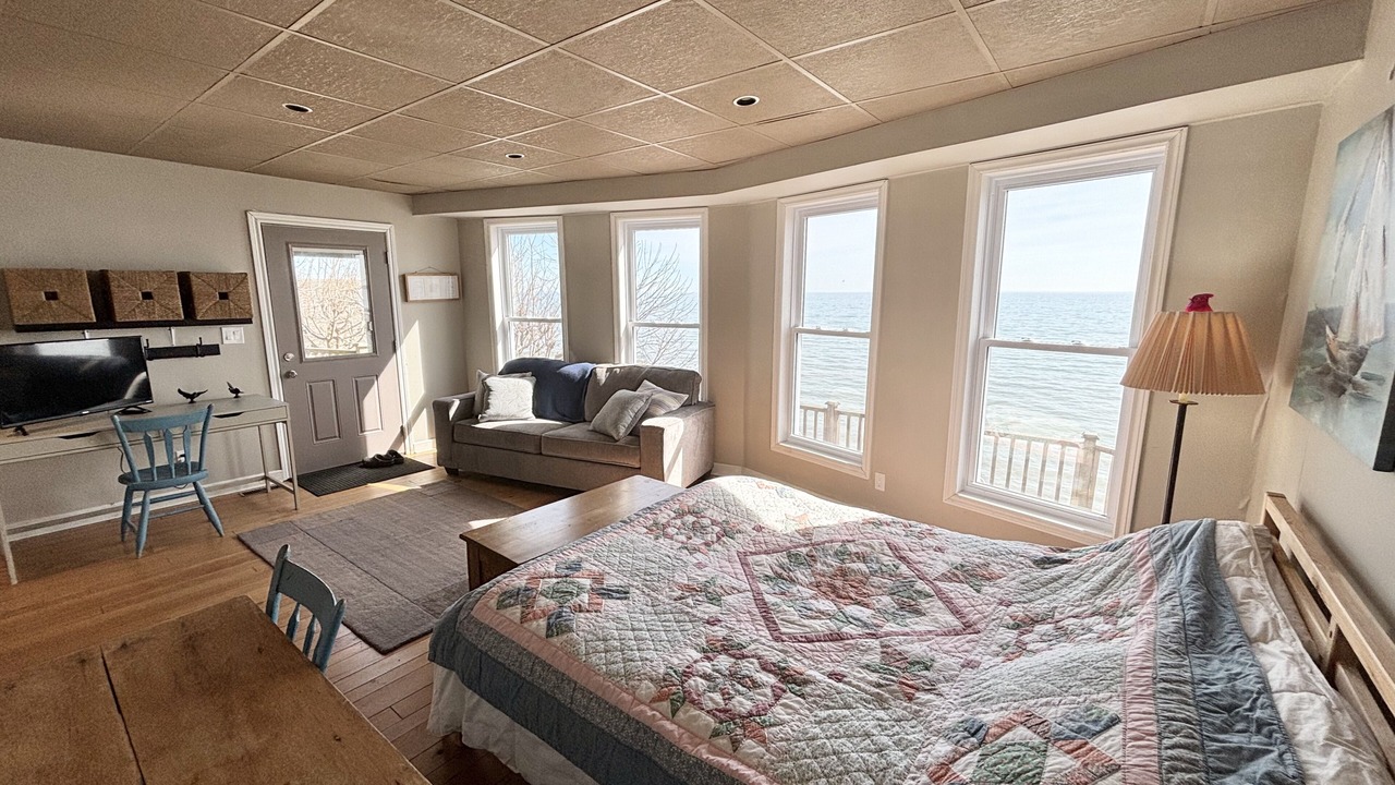 Photo of Bedroom in Normandale