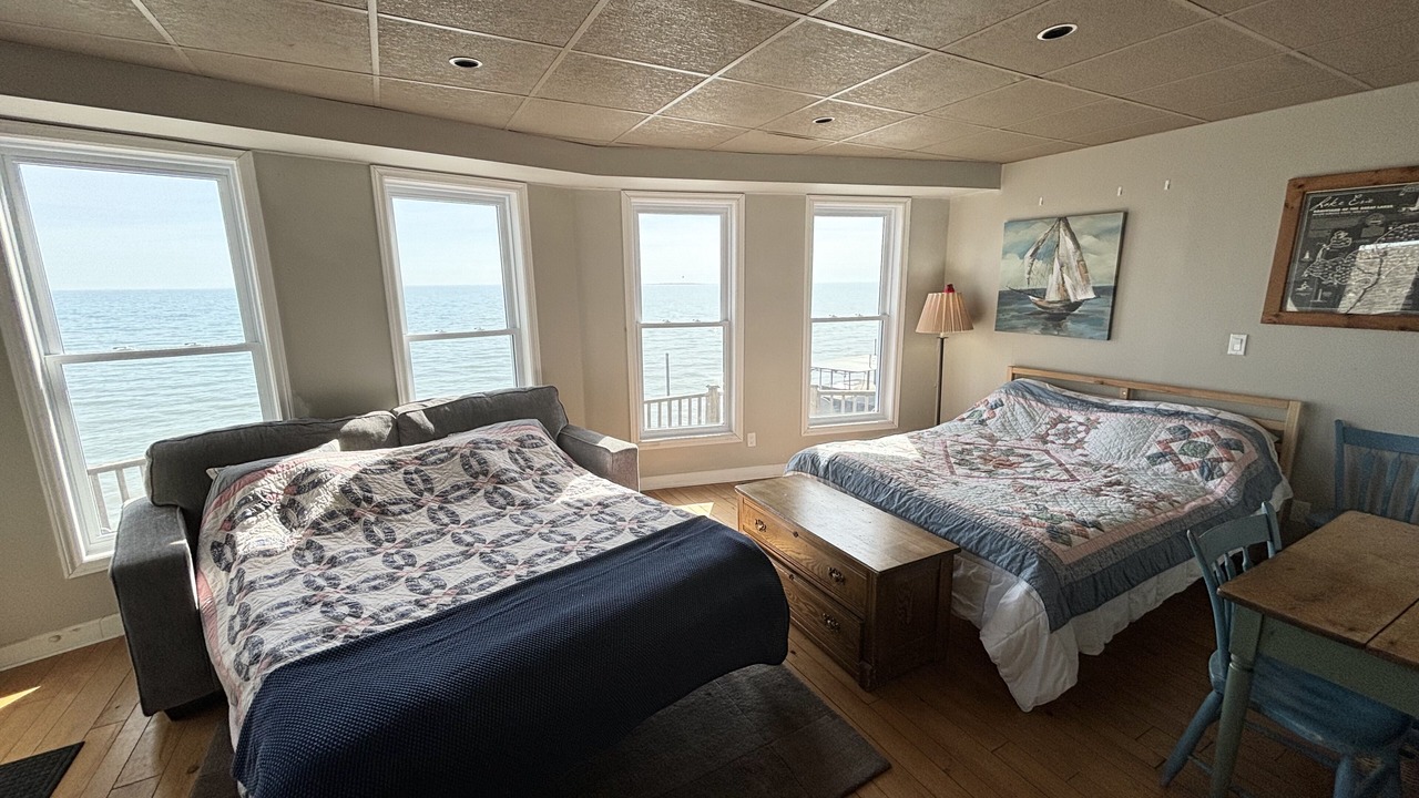 Photo of Bedroom in Normandale